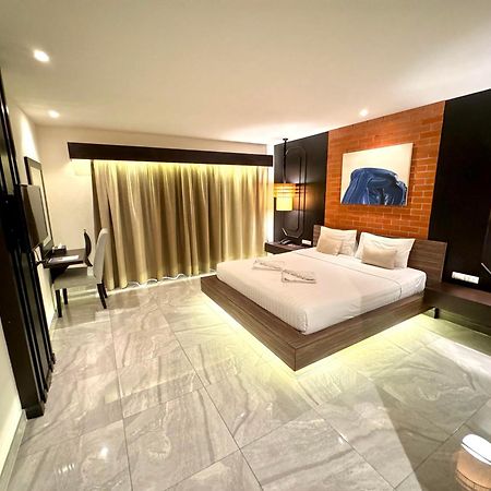 De Cozé Hotel Patong Extérieur photo