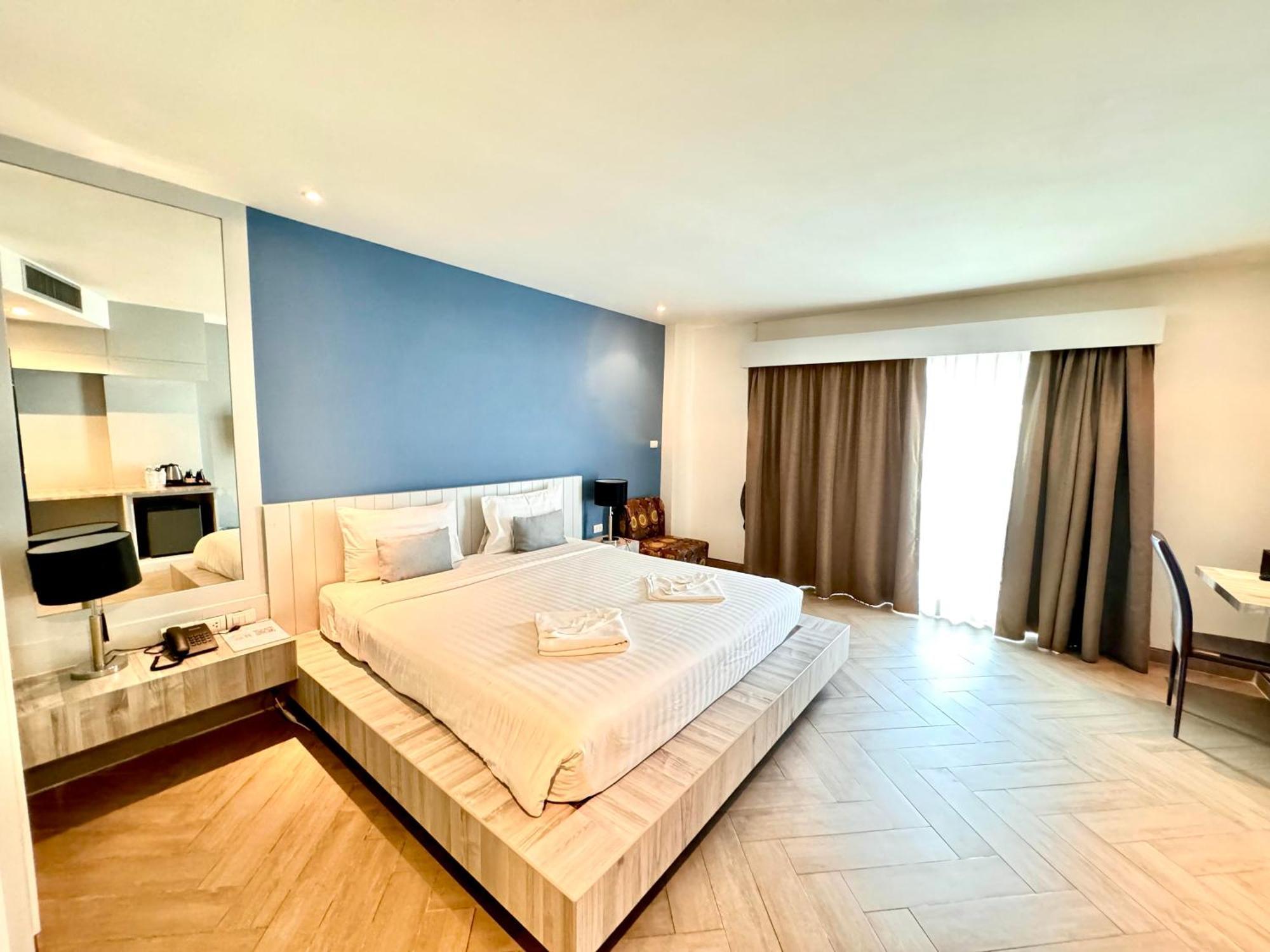 De Cozé Hotel Patong Extérieur photo