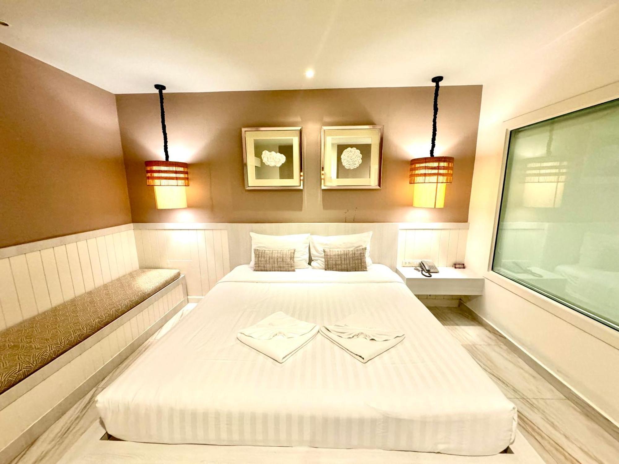 De Cozé Hotel Patong Extérieur photo