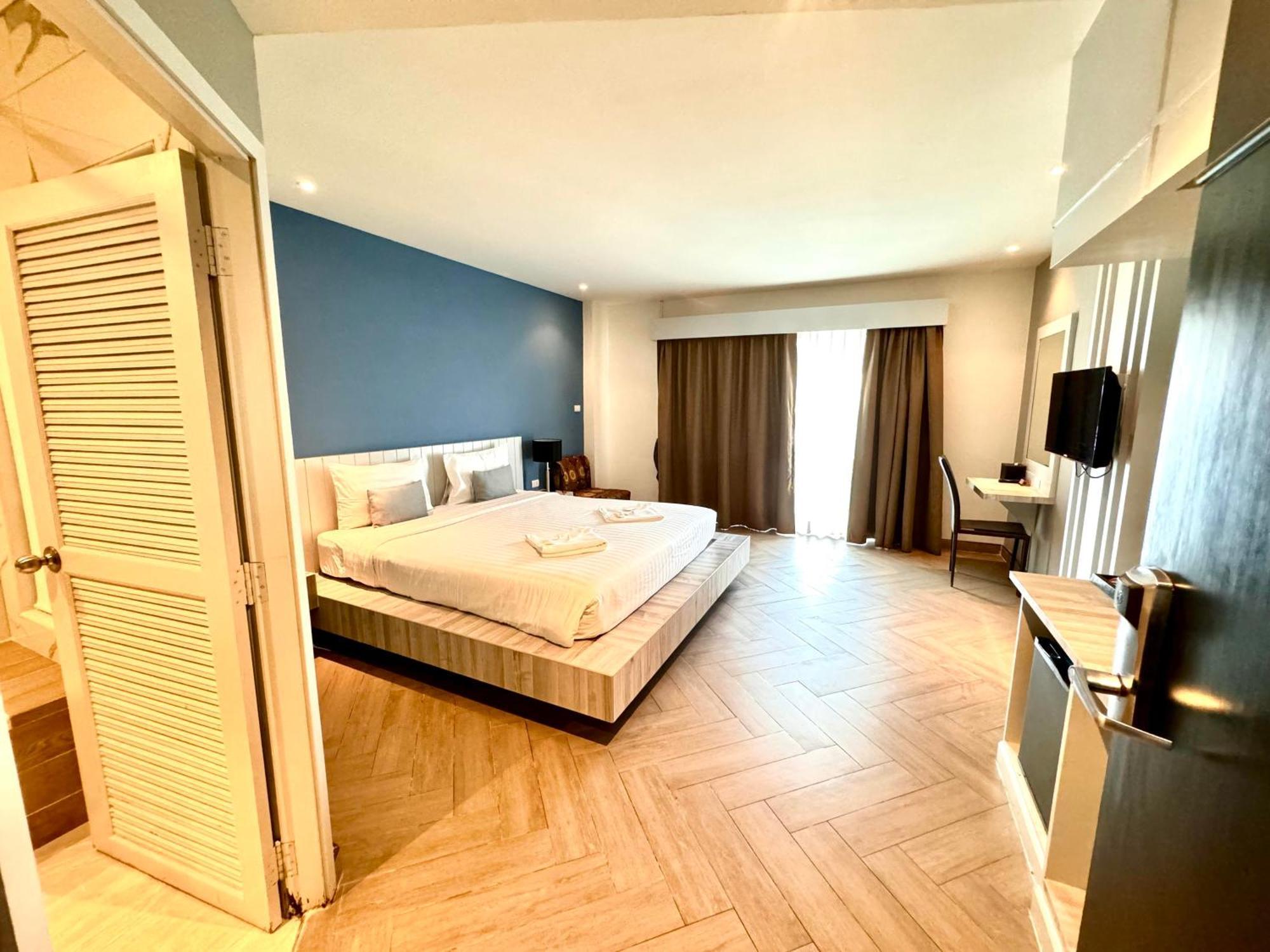 De Cozé Hotel Patong Extérieur photo