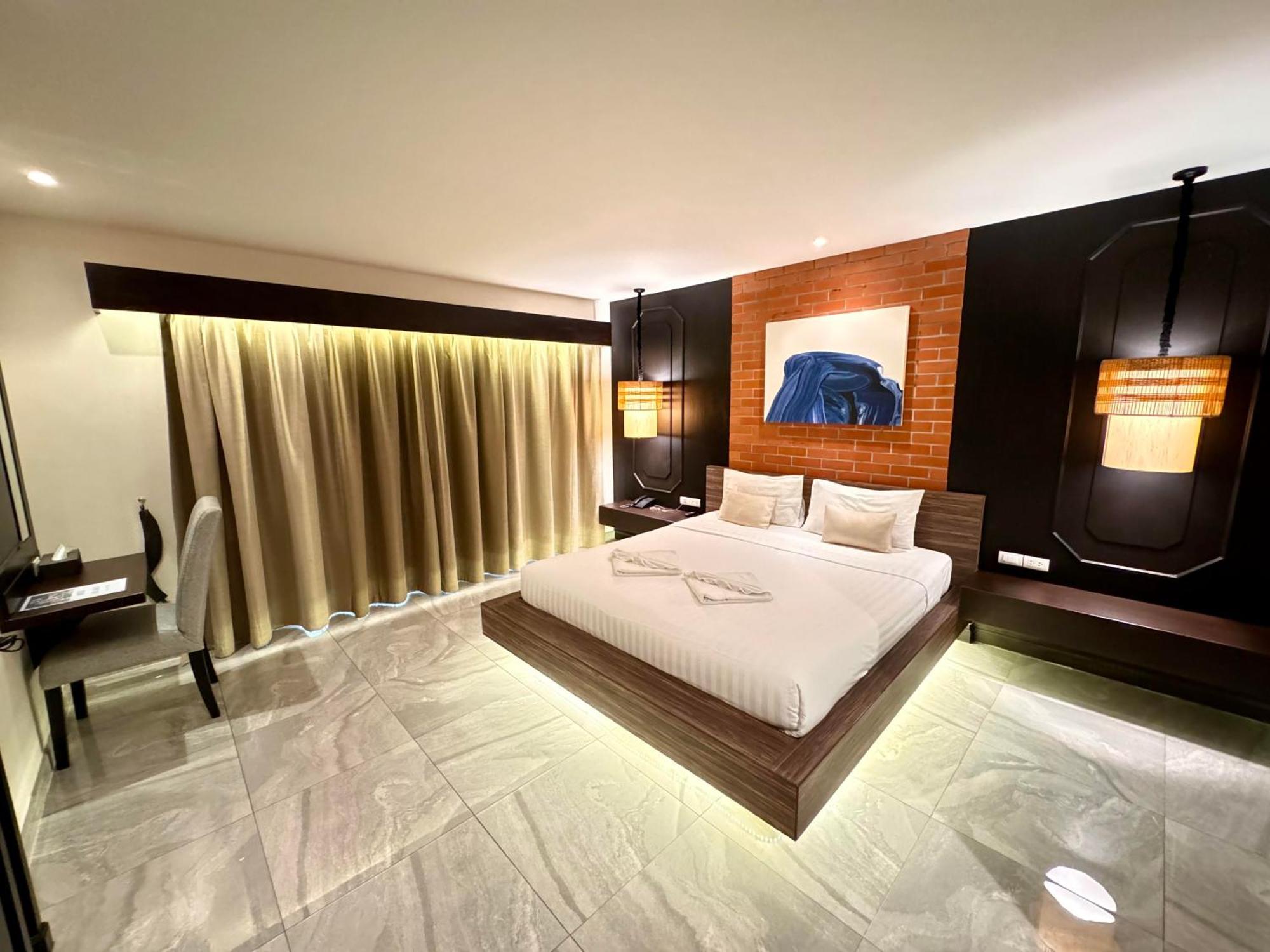 De Cozé Hotel Patong Extérieur photo