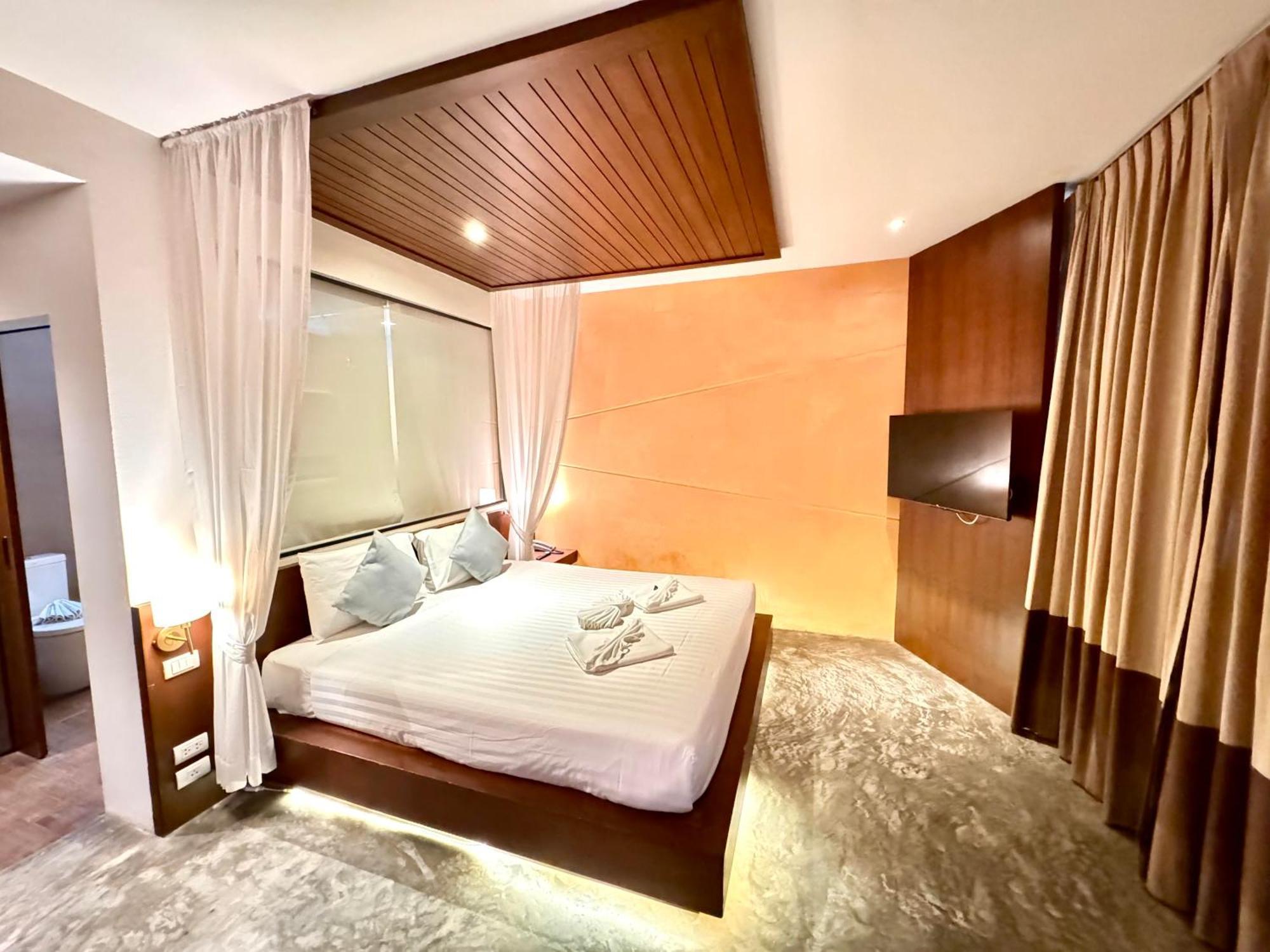De Cozé Hotel Patong Extérieur photo