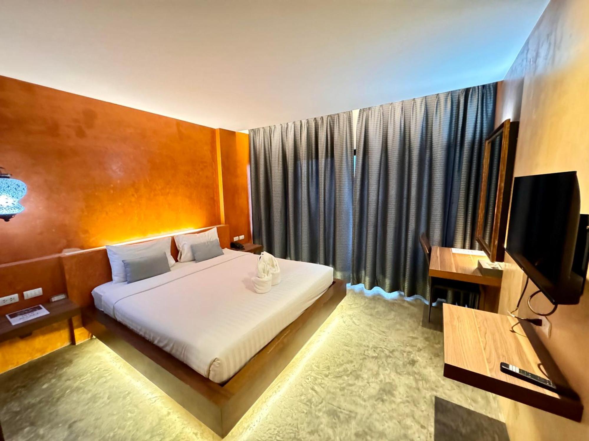 De Cozé Hotel Patong Extérieur photo