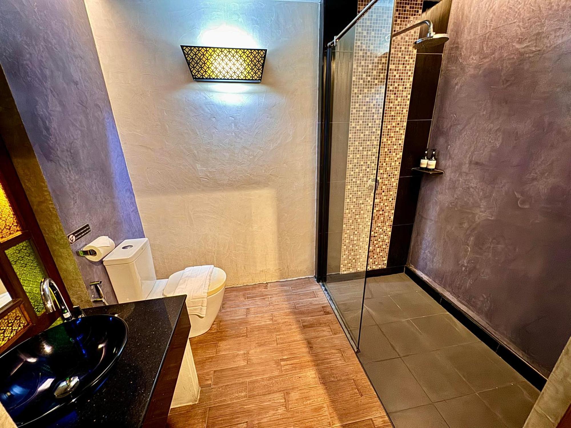De Cozé Hotel Patong Extérieur photo