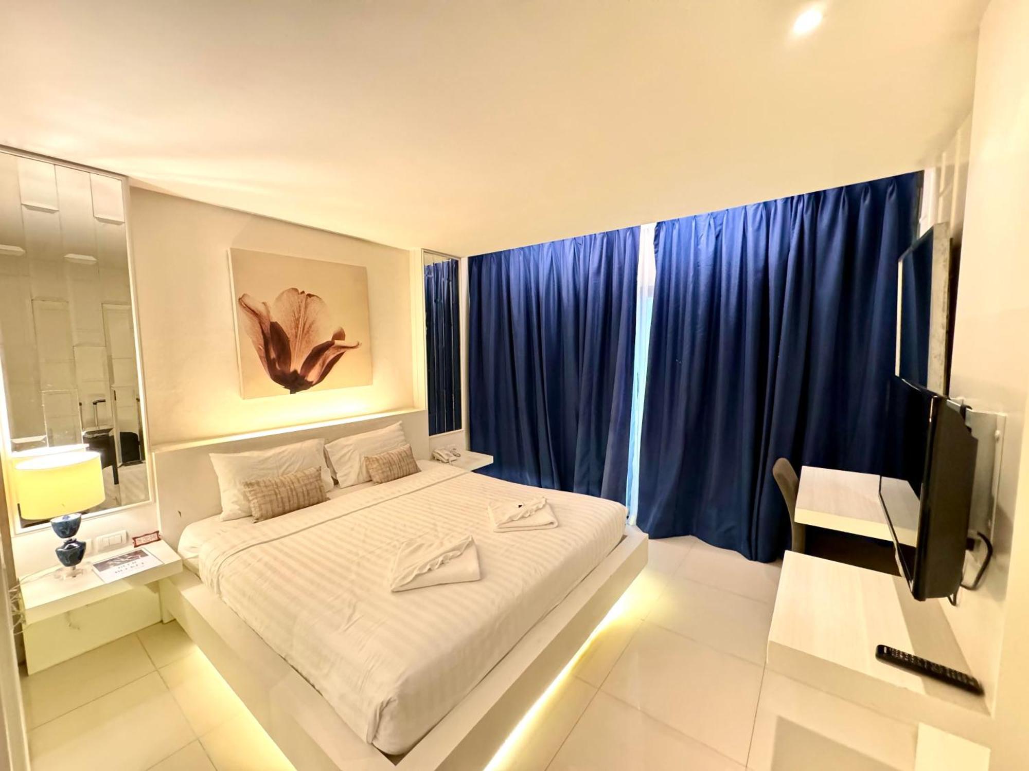De Cozé Hotel Patong Extérieur photo