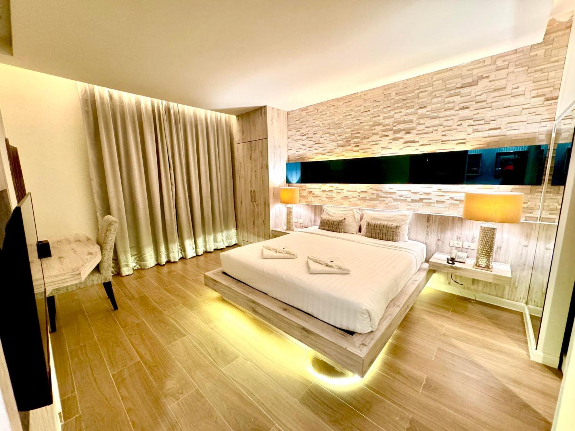 De Cozé Hotel Patong Extérieur photo
