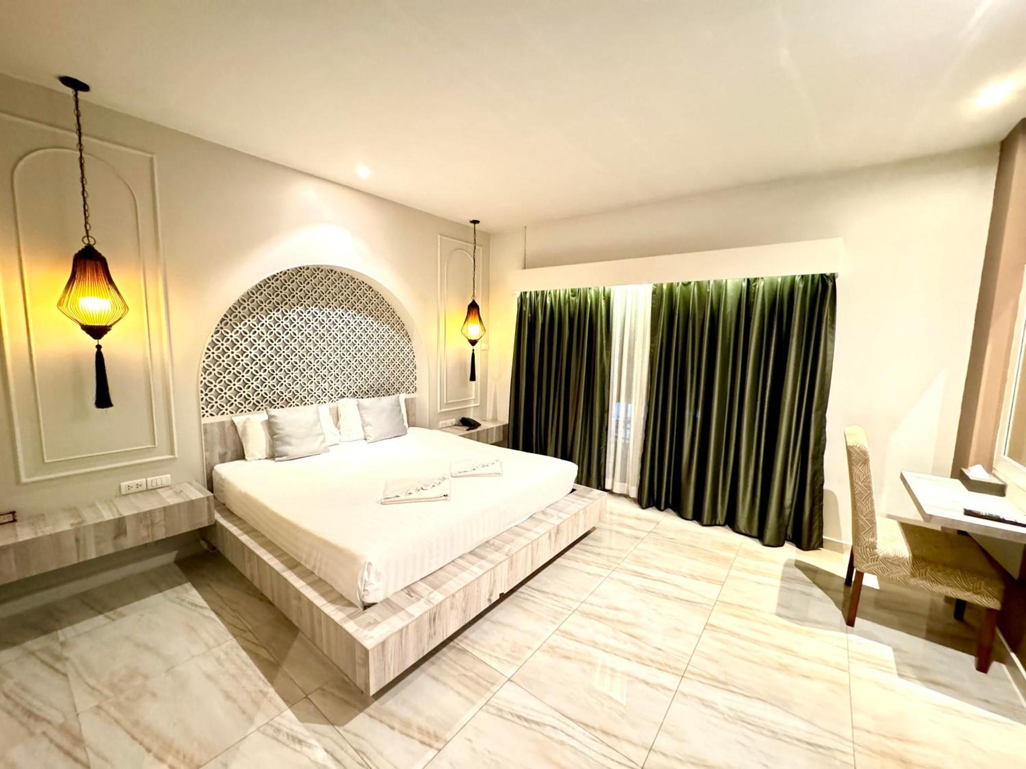 De Cozé Hotel Patong Extérieur photo