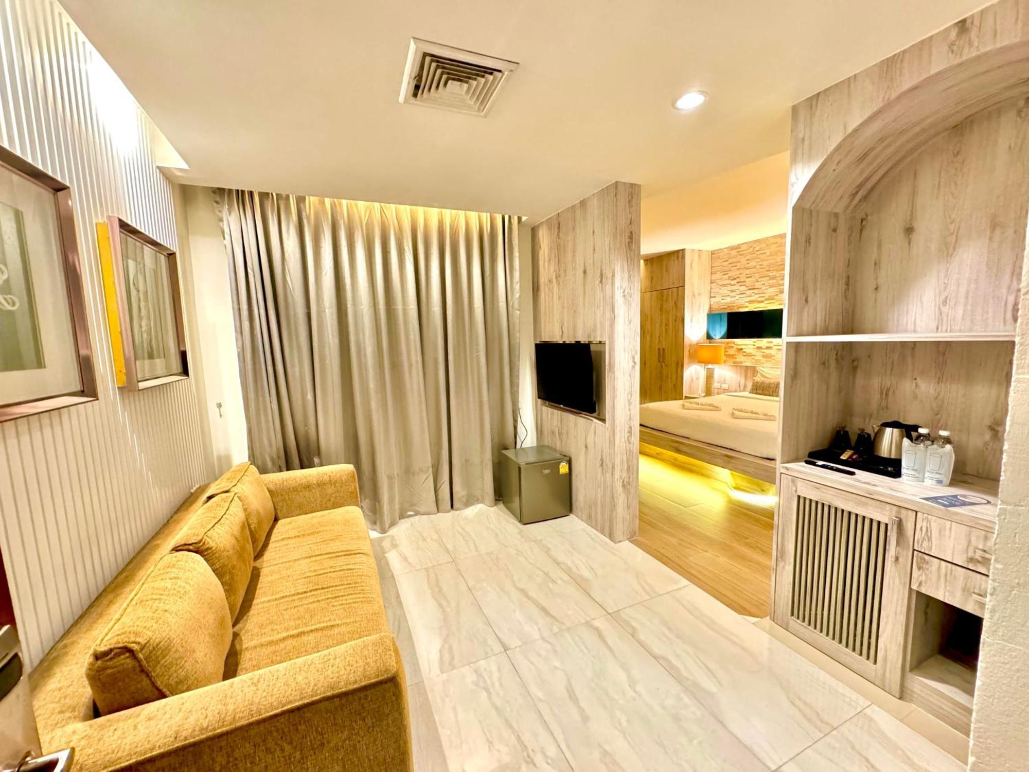 De Cozé Hotel Patong Extérieur photo