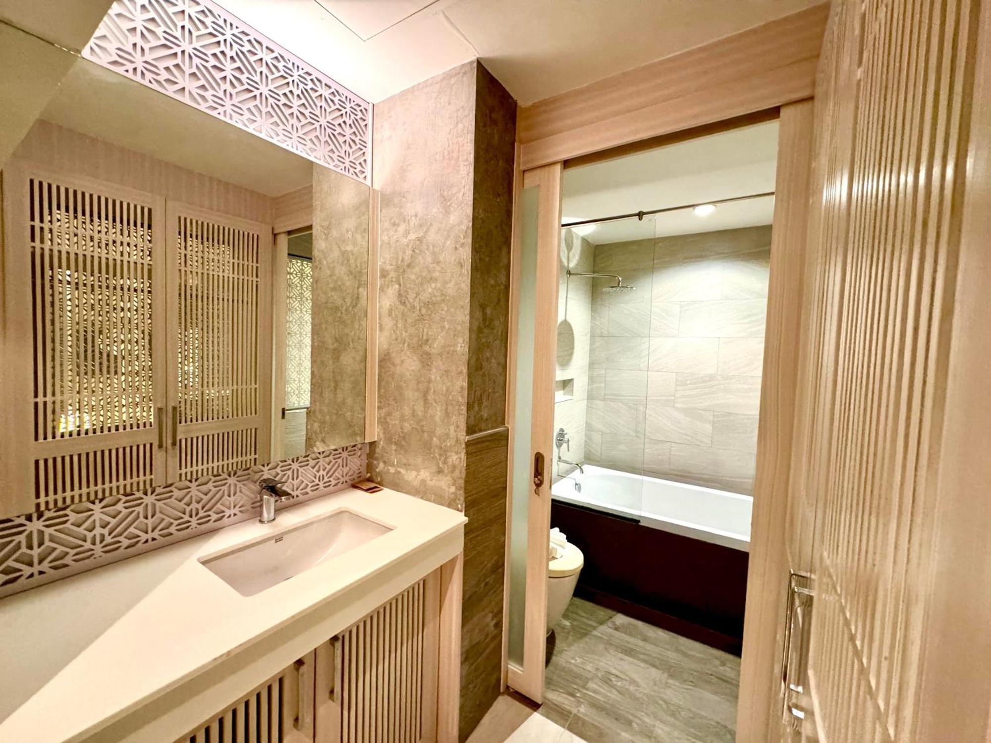 De Cozé Hotel Patong Extérieur photo