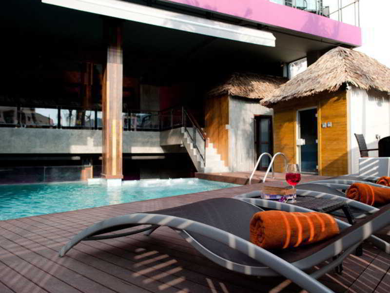De Cozé Hotel Patong Extérieur photo